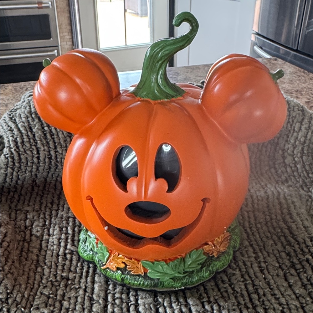 Bradford Exchange Mickey Mouse Pumpkin Patch Disney Halloween Figurine BRAND NEW